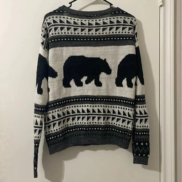 Garage Bear Christmas Sweater Size XS - Picture 2 of 5